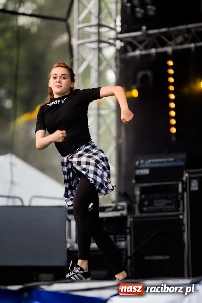 Zdjęcie w galerii na portalu naszraciborz.pl: Dni Raciborza 2016. Prezentacje zespoł&oacute;w RCK na placu Długosza wiadomości z regionu