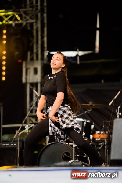 Zdjęcie w galerii na portalu naszraciborz.pl: Dni Raciborza 2016. Prezentacje zespoł&oacute;w RCK na placu Długosza wiadomości z regionu