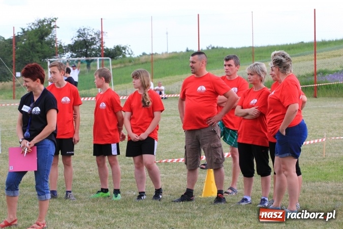 Zdjęcie w galerii na portalu naszraciborz.pl: Turniej sołectw gminy Kornowac. Łańce z pucharem wójta! wiadomości z regionu