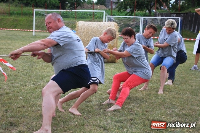 Zdjęcie w galerii na portalu naszraciborz.pl: Turniej sołectw gminy Kornowac. Łańce z pucharem wójta! wiadomości z regionu