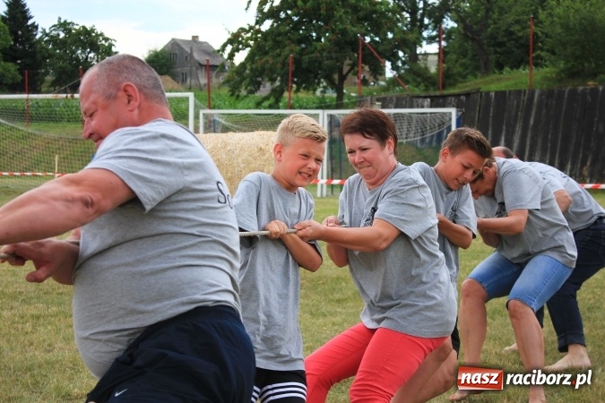 Zdjęcie w galerii na portalu naszraciborz.pl: Turniej sołectw gminy Kornowac. Łańce z pucharem wójta! wiadomości z regionu