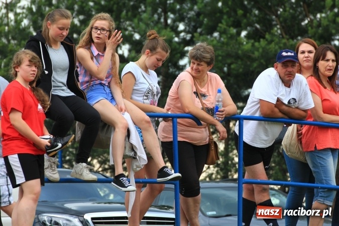 Zdjęcie w galerii na portalu naszraciborz.pl: Turniej sołectw gminy Kornowac. Łańce z pucharem wójta! wiadomości z regionu