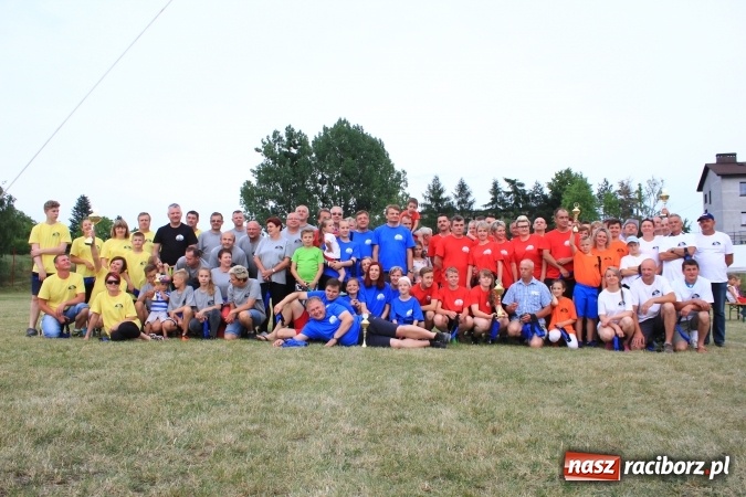 Zdjęcie w galerii na portalu naszraciborz.pl: Turniej sołectw gminy Kornowac. Łańce z pucharem wójta! wiadomości z regionu