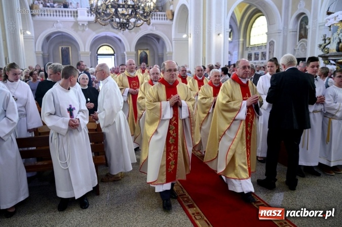 Zdjęcie w galerii na portalu naszraciborz.pl: Ks. Wilhelm Schiwon świętował dziś w Krzanowicach 50-lecie kapłaństwa wiadomości z regionu