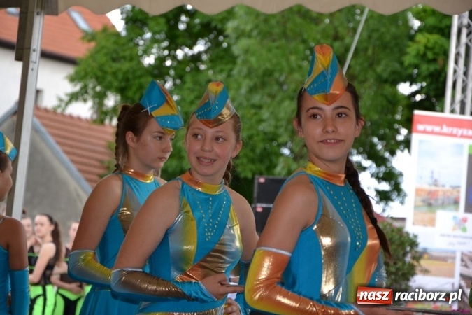 Zdjęcie w galerii na portalu naszraciborz.pl: IV Międzynarodowy Festiwal Orkiestr Dętych w Tworkowie wiadomości z regionu