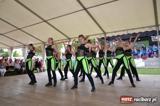 Zdjęcie w galerii na portalu naszraciborz.pl: IV Międzynarodowy Festiwal Orkiestr Dętych w Tworkowie wiadomości z regionu