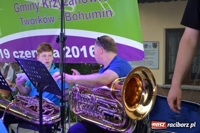 Zdjęcie w galerii na portalu naszraciborz.pl: IV Międzynarodowy Festiwal Orkiestr Dętych w Tworkowie wiadomości z regionu