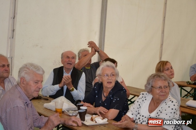 Zdjęcie w galerii na portalu naszraciborz.pl: IV Międzynarodowy Festiwal Orkiestr Dętych w Tworkowie wiadomości z regionu