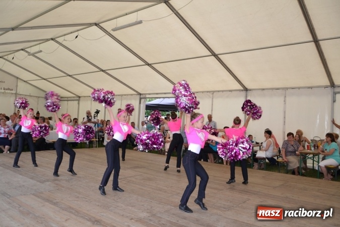 Zdjęcie w galerii na portalu naszraciborz.pl: IV Międzynarodowy Festiwal Orkiestr Dętych w Tworkowie wiadomości z regionu
