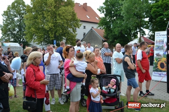 Zdjęcie w galerii na portalu naszraciborz.pl: IV Międzynarodowy Festiwal Orkiestr Dętych w Tworkowie wiadomości z regionu
