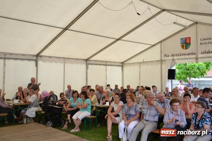 Zdjęcie w galerii na portalu naszraciborz.pl: IV Międzynarodowy Festiwal Orkiestr Dętych w Tworkowie wiadomości z regionu