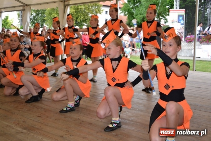 Zdjęcie w galerii na portalu naszraciborz.pl: IV Międzynarodowy Festiwal Orkiestr Dętych w Tworkowie wiadomości z regionu