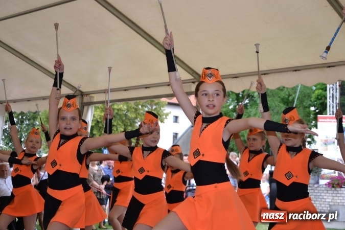 Zdjęcie w galerii na portalu naszraciborz.pl: IV Międzynarodowy Festiwal Orkiestr Dętych w Tworkowie wiadomości z regionu