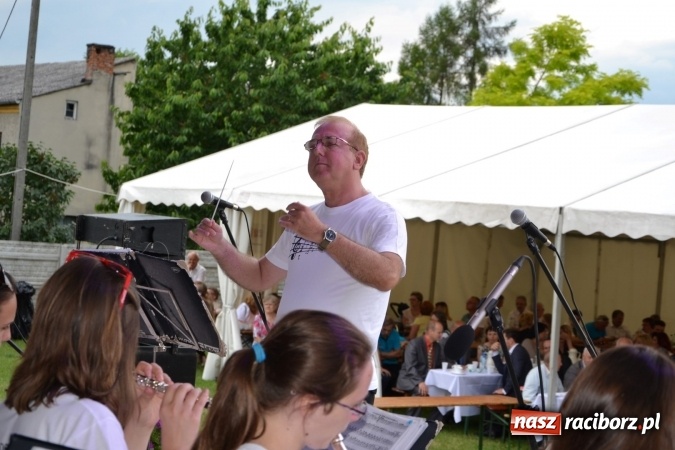 Zdjęcie w galerii na portalu naszraciborz.pl: IV Międzynarodowy Festiwal Orkiestr Dętych w Tworkowie wiadomości z regionu