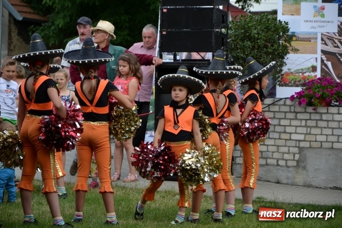 Zdjęcie w galerii na portalu naszraciborz.pl: IV Międzynarodowy Festiwal Orkiestr Dętych w Tworkowie wiadomości z regionu