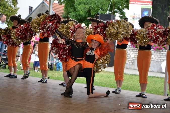 Zdjęcie w galerii na portalu naszraciborz.pl: IV Międzynarodowy Festiwal Orkiestr Dętych w Tworkowie wiadomości z regionu