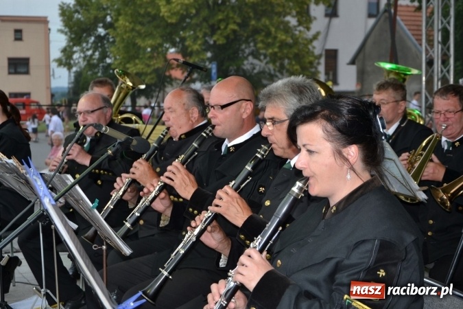 Zdjęcie w galerii na portalu naszraciborz.pl: IV Międzynarodowy Festiwal Orkiestr Dętych w Tworkowie wiadomości z regionu