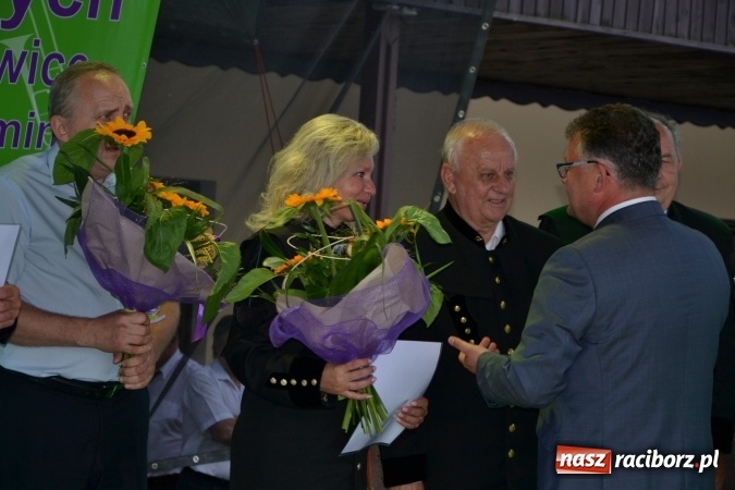 Zdjęcie w galerii na portalu naszraciborz.pl: IV Międzynarodowy Festiwal Orkiestr Dętych w Tworkowie wiadomości z regionu