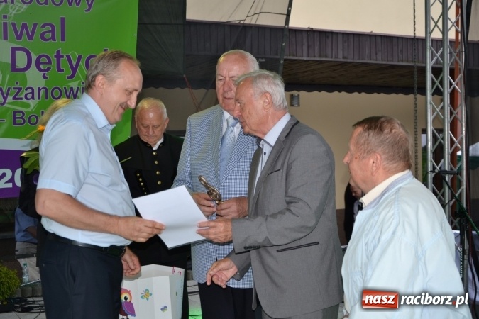 Zdjęcie w galerii na portalu naszraciborz.pl: IV Międzynarodowy Festiwal Orkiestr Dętych w Tworkowie wiadomości z regionu