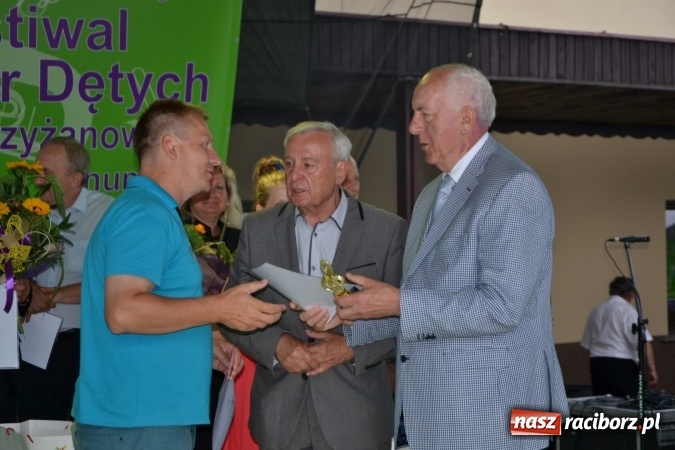 Zdjęcie w galerii na portalu naszraciborz.pl: IV Międzynarodowy Festiwal Orkiestr Dętych w Tworkowie wiadomości z regionu