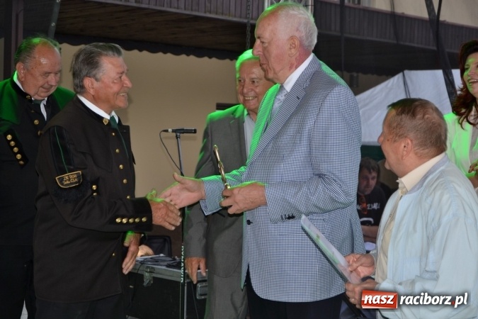 Zdjęcie w galerii na portalu naszraciborz.pl: IV Międzynarodowy Festiwal Orkiestr Dętych w Tworkowie wiadomości z regionu