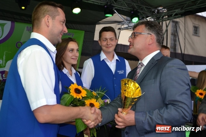 Zdjęcie w galerii na portalu naszraciborz.pl: IV Międzynarodowy Festiwal Orkiestr Dętych w Tworkowie wiadomości z regionu