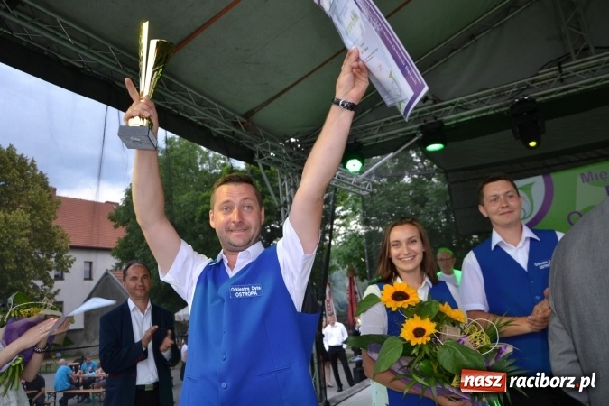 Zdjęcie w galerii na portalu naszraciborz.pl: IV Międzynarodowy Festiwal Orkiestr Dętych w Tworkowie wiadomości z regionu