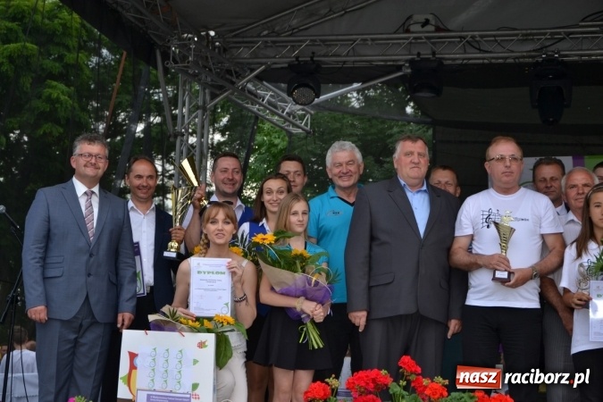 Zdjęcie w galerii na portalu naszraciborz.pl: IV Międzynarodowy Festiwal Orkiestr Dętych w Tworkowie wiadomości z regionu