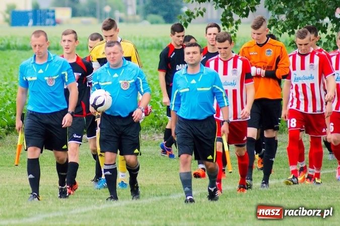 Zdjęcie w galerii na portalu naszraciborz.pl: Nerwówka w Bieńkowicach. Baraż nie dla Rogowa wiadomości z regionu