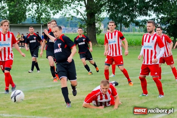 Zdjęcie w galerii na portalu naszraciborz.pl: Nerwówka w Bieńkowicach. Baraż nie dla Rogowa wiadomości z regionu