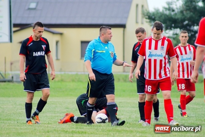 Zdjęcie w galerii na portalu naszraciborz.pl: Nerwówka w Bieńkowicach. Baraż nie dla Rogowa wiadomości z regionu