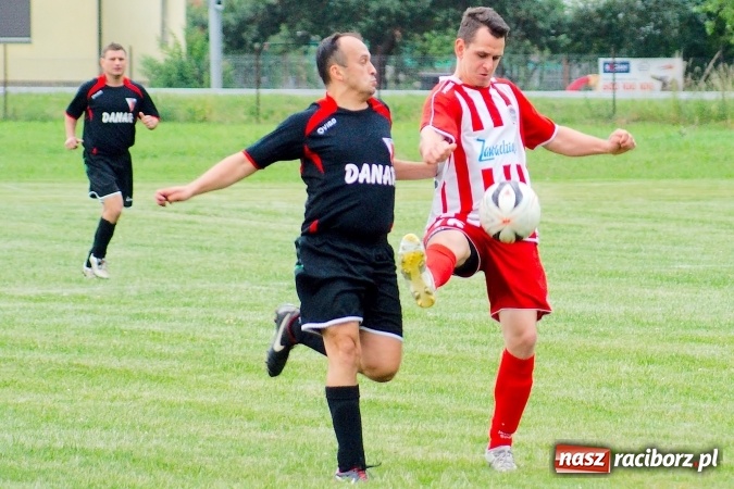 Zdjęcie w galerii na portalu naszraciborz.pl: Nerwówka w Bieńkowicach. Baraż nie dla Rogowa wiadomości z regionu