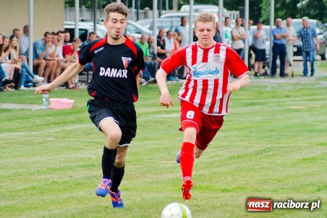 Zdjęcie w galerii na portalu naszraciborz.pl: Nerwówka w Bieńkowicach. Baraż nie dla Rogowa wiadomości z regionu