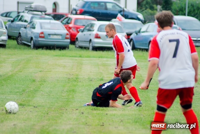 Zdjęcie w galerii na portalu naszraciborz.pl: Nerwówka w Bieńkowicach. Baraż nie dla Rogowa wiadomości z regionu