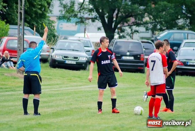 Zdjęcie w galerii na portalu naszraciborz.pl: Nerwówka w Bieńkowicach. Baraż nie dla Rogowa wiadomości z regionu