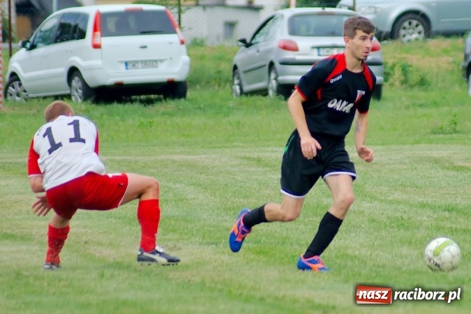 Zdjęcie w galerii na portalu naszraciborz.pl: Nerwówka w Bieńkowicach. Baraż nie dla Rogowa wiadomości z regionu