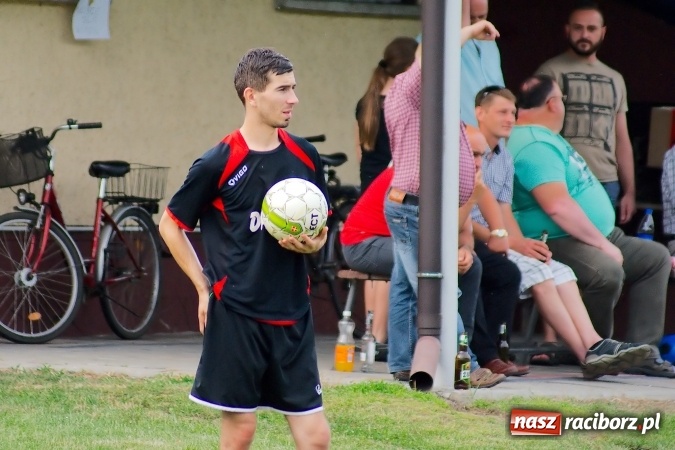 Zdjęcie w galerii na portalu naszraciborz.pl: Nerwówka w Bieńkowicach. Baraż nie dla Rogowa wiadomości z regionu