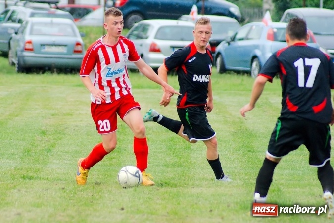 Zdjęcie w galerii na portalu naszraciborz.pl: Nerwówka w Bieńkowicach. Baraż nie dla Rogowa wiadomości z regionu