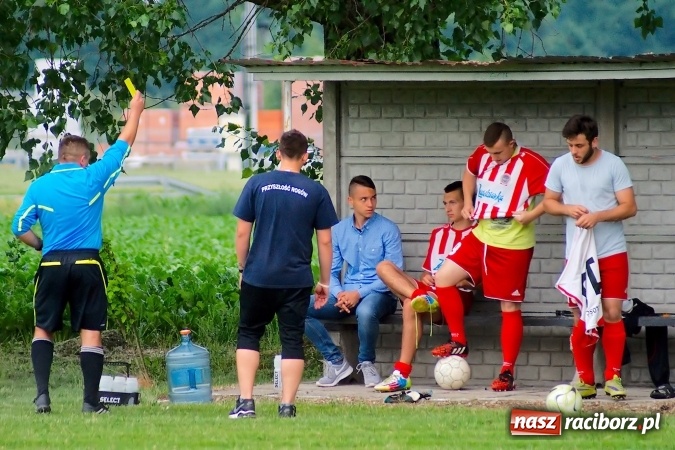 Zdjęcie w galerii na portalu naszraciborz.pl: Nerwówka w Bieńkowicach. Baraż nie dla Rogowa wiadomości z regionu
