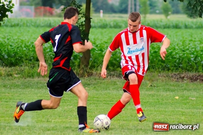 Zdjęcie w galerii na portalu naszraciborz.pl: Nerwówka w Bieńkowicach. Baraż nie dla Rogowa wiadomości z regionu