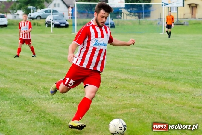 Zdjęcie w galerii na portalu naszraciborz.pl: Nerwówka w Bieńkowicach. Baraż nie dla Rogowa wiadomości z regionu