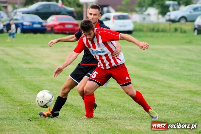 Zdjęcie w galerii na portalu naszraciborz.pl: Nerwówka w Bieńkowicach. Baraż nie dla Rogowa wiadomości z regionu