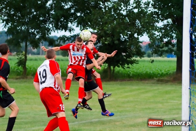 Zdjęcie w galerii na portalu naszraciborz.pl: Nerwówka w Bieńkowicach. Baraż nie dla Rogowa wiadomości z regionu