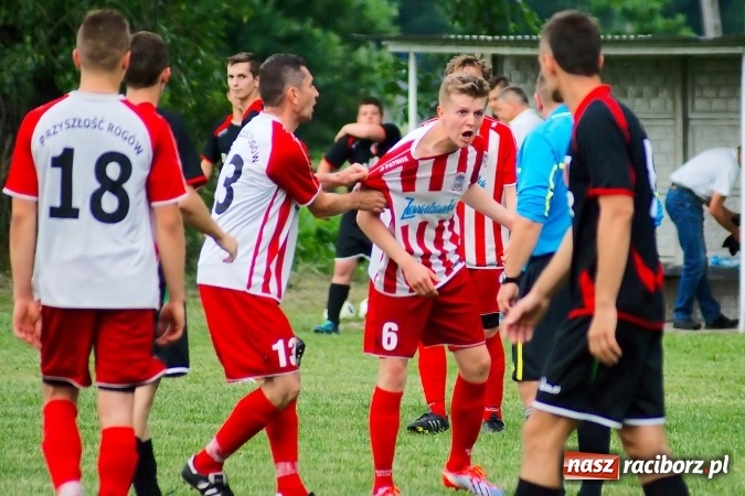 Zdjęcie w galerii na portalu naszraciborz.pl: Nerwówka w Bieńkowicach. Baraż nie dla Rogowa wiadomości z regionu