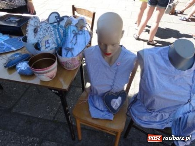 Zdjęcie w galerii na portalu naszraciborz.pl: Obchody IX Metropolitalnego Święta Rodziny w MDK-u wiadomości z regionu