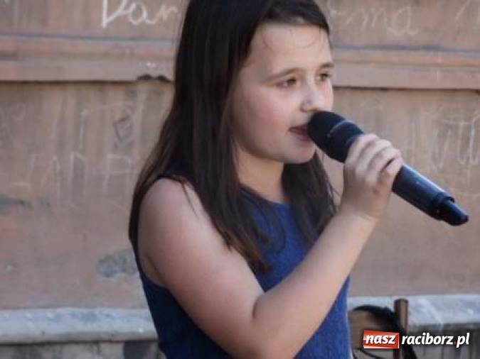 Zdjęcie w galerii na portalu naszraciborz.pl: Obchody IX Metropolitalnego Święta Rodziny w MDK-u wiadomości z regionu