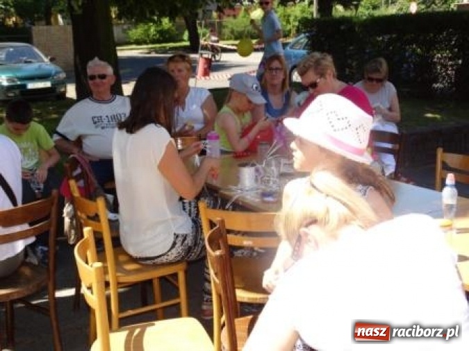 Zdjęcie w galerii na portalu naszraciborz.pl: Obchody IX Metropolitalnego Święta Rodziny w MDK-u wiadomości z regionu