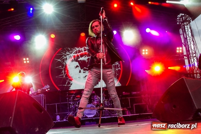 Zdjęcie w galerii na portalu naszraciborz.pl: BRACIA i gościnnie Krzysztof Cugowski na finał Dni Raciborza 2016 FOTO wiadomości z regionu