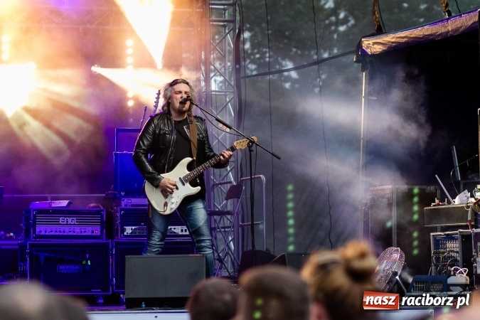 Zdjęcie w galerii na portalu naszraciborz.pl: BRACIA i gościnnie Krzysztof Cugowski na finał Dni Raciborza 2016 FOTO wiadomości z regionu