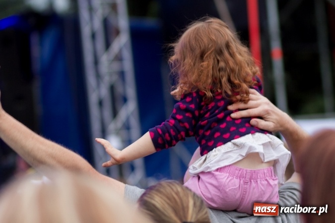 Zdjęcie w galerii na portalu naszraciborz.pl: BRACIA i gościnnie Krzysztof Cugowski na finał Dni Raciborza 2016 FOTO wiadomości z regionu